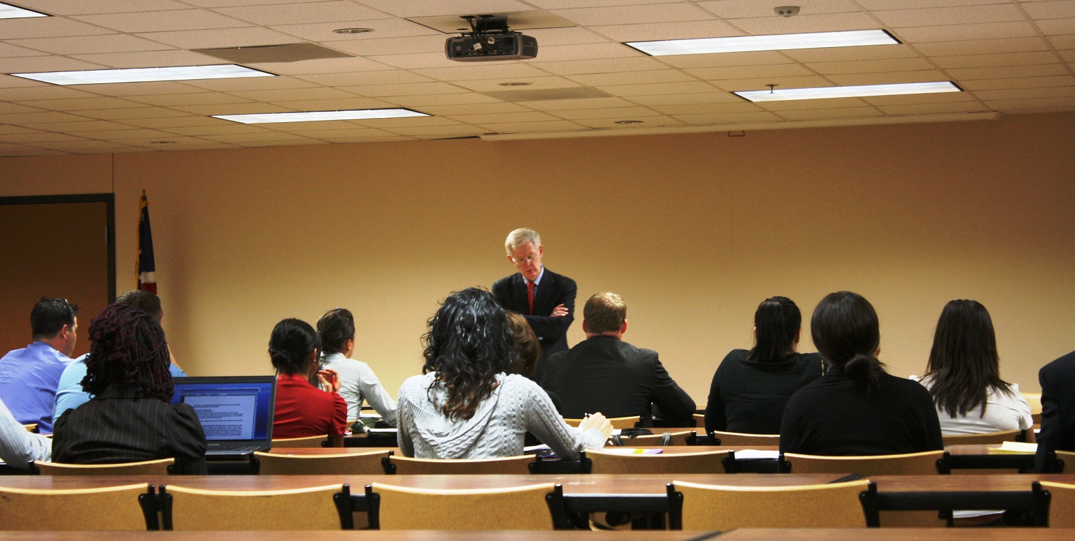Law Professor Michael Wheeler (STCL) Teaches LEAP Center Students