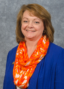 Photo of Rebecca Mohr