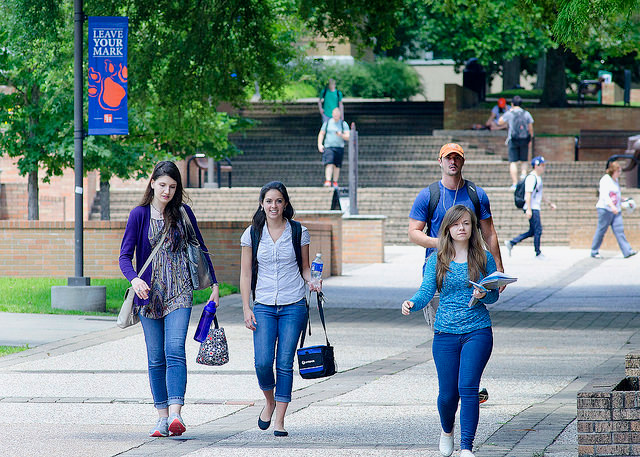 Students walk through the center of campus.
