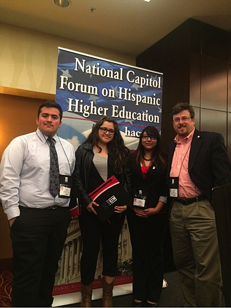 Dean John Pascarella with College of Sciences students at the HACU meeting (from left to right, David Hernandez (undergraduate in Physics), Christina Ruiz (undergraduate in Physics), Victoria Rodriguez (graduate student in Biology), and Dean John Pascarella.
