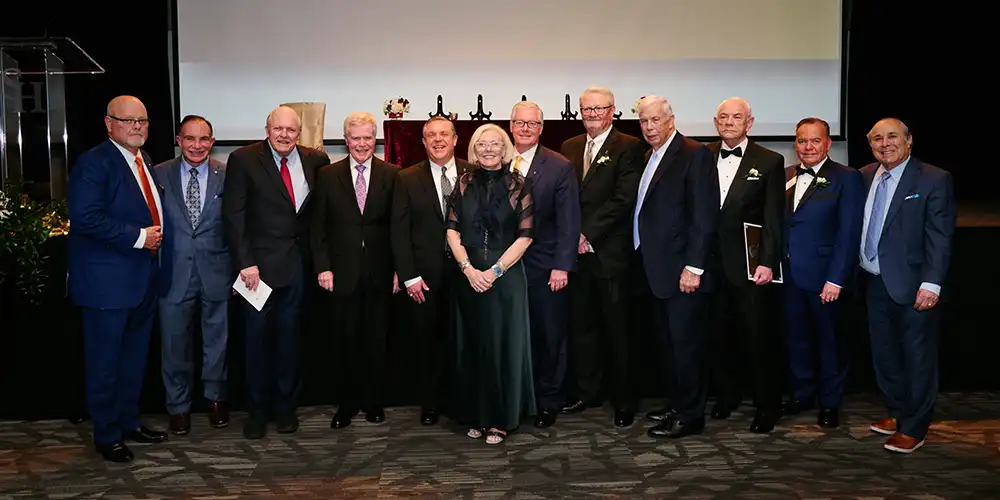 Members of the Texas Bankers Hall of Fame posing for a picture.