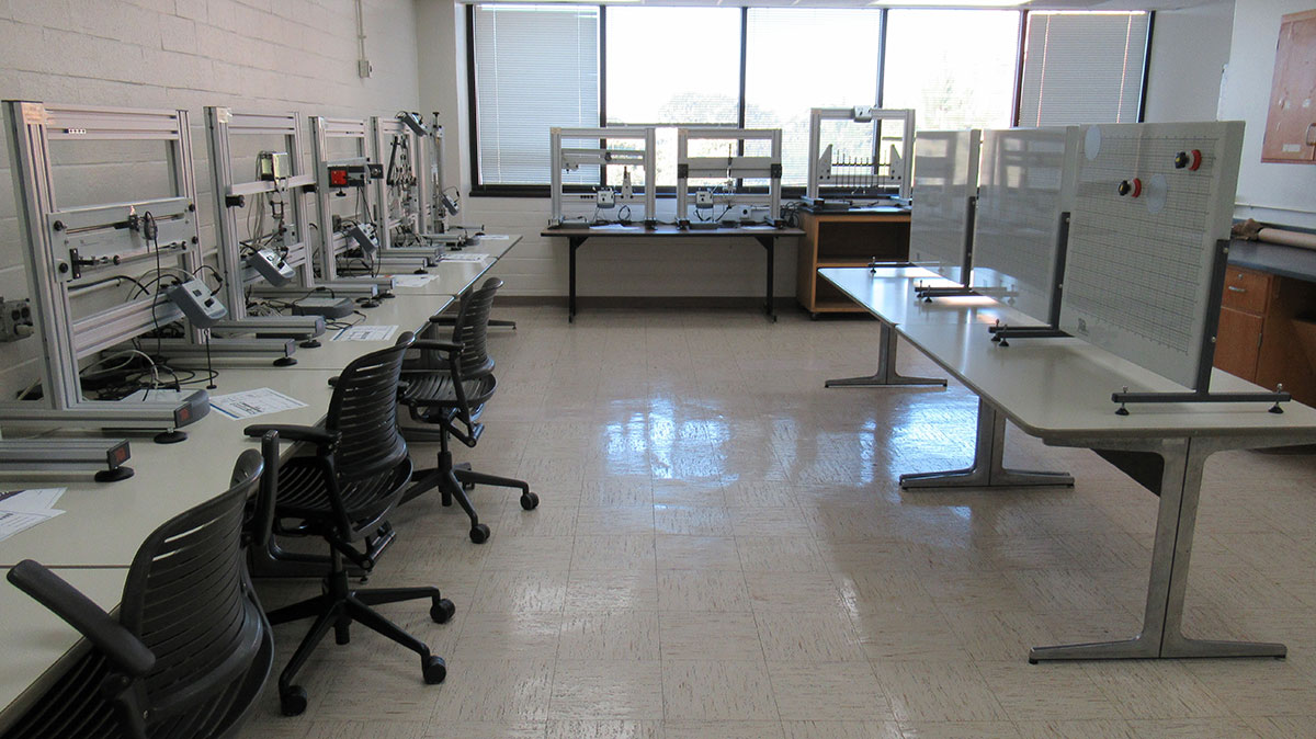 Farrington-Lab-Machine-Shop-301-Pic-1