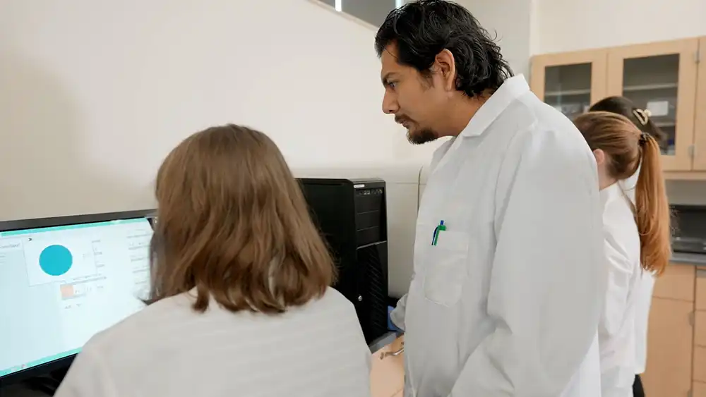 Students working in lab