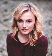 Anna Drake Headshot