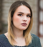 Caroline Parks Headshot