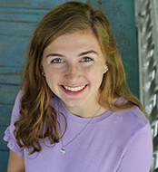 Molly Breedlove Headshot