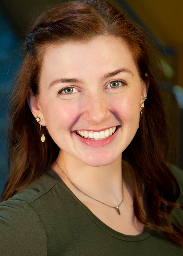 Molly Breedlove Headshot Image