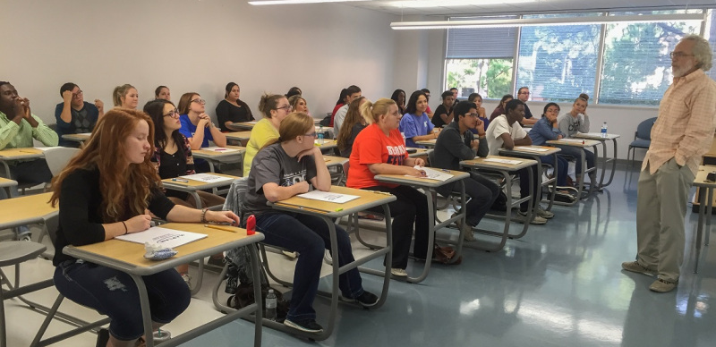 The LEAP Center and Kaplan offer SHSU students Mock LSAT.