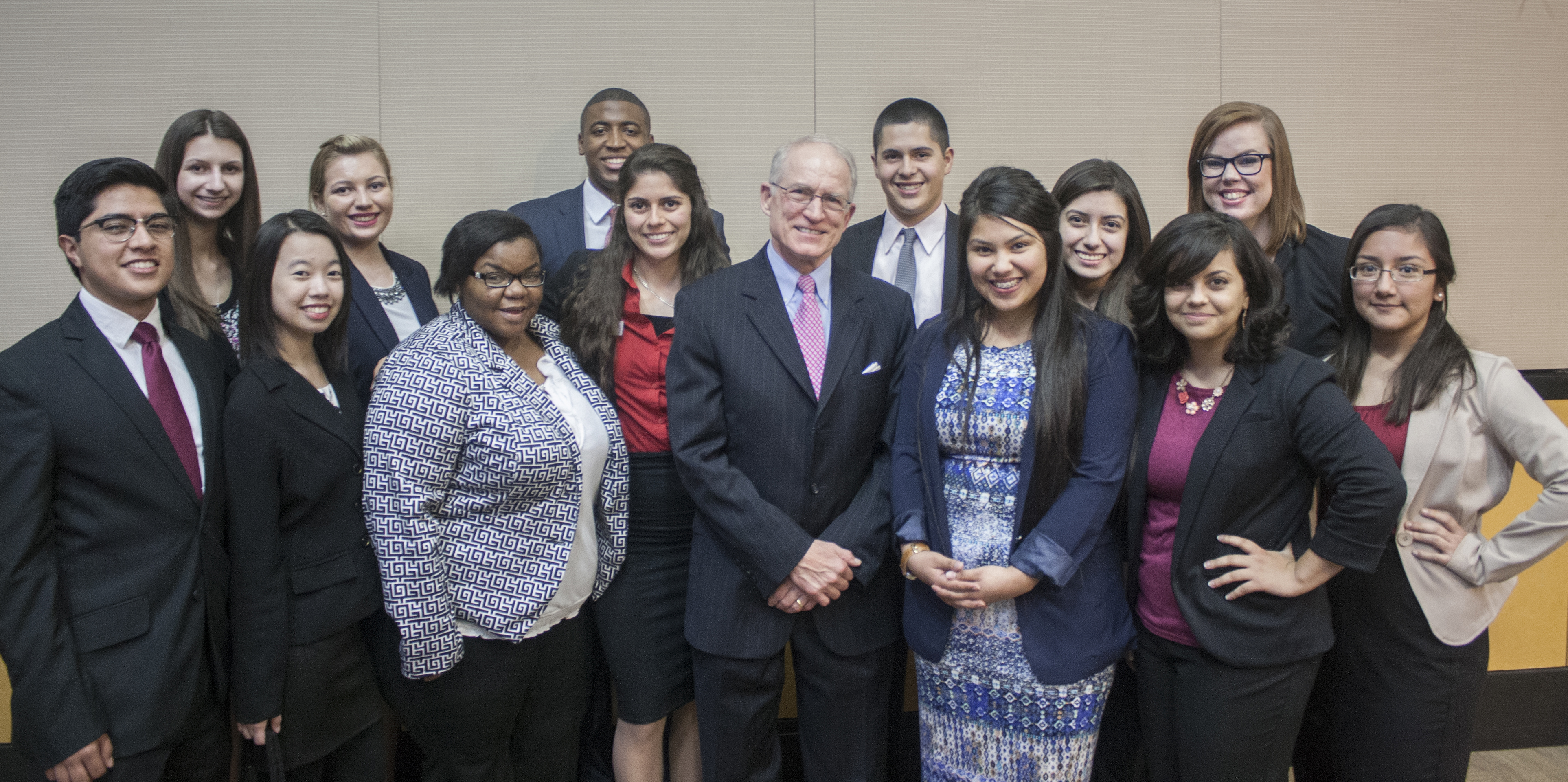 Students Meet with Ambassador Chase Untermeyer