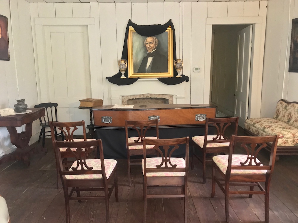 Sams-funeral-parlor.jpg