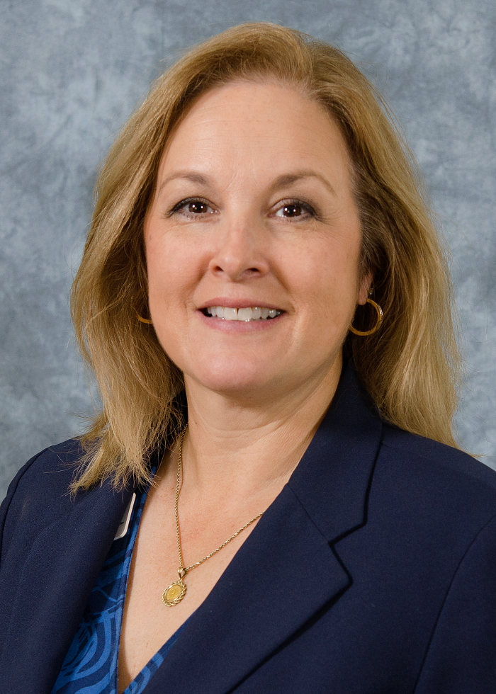 Photo of Julia Woods
