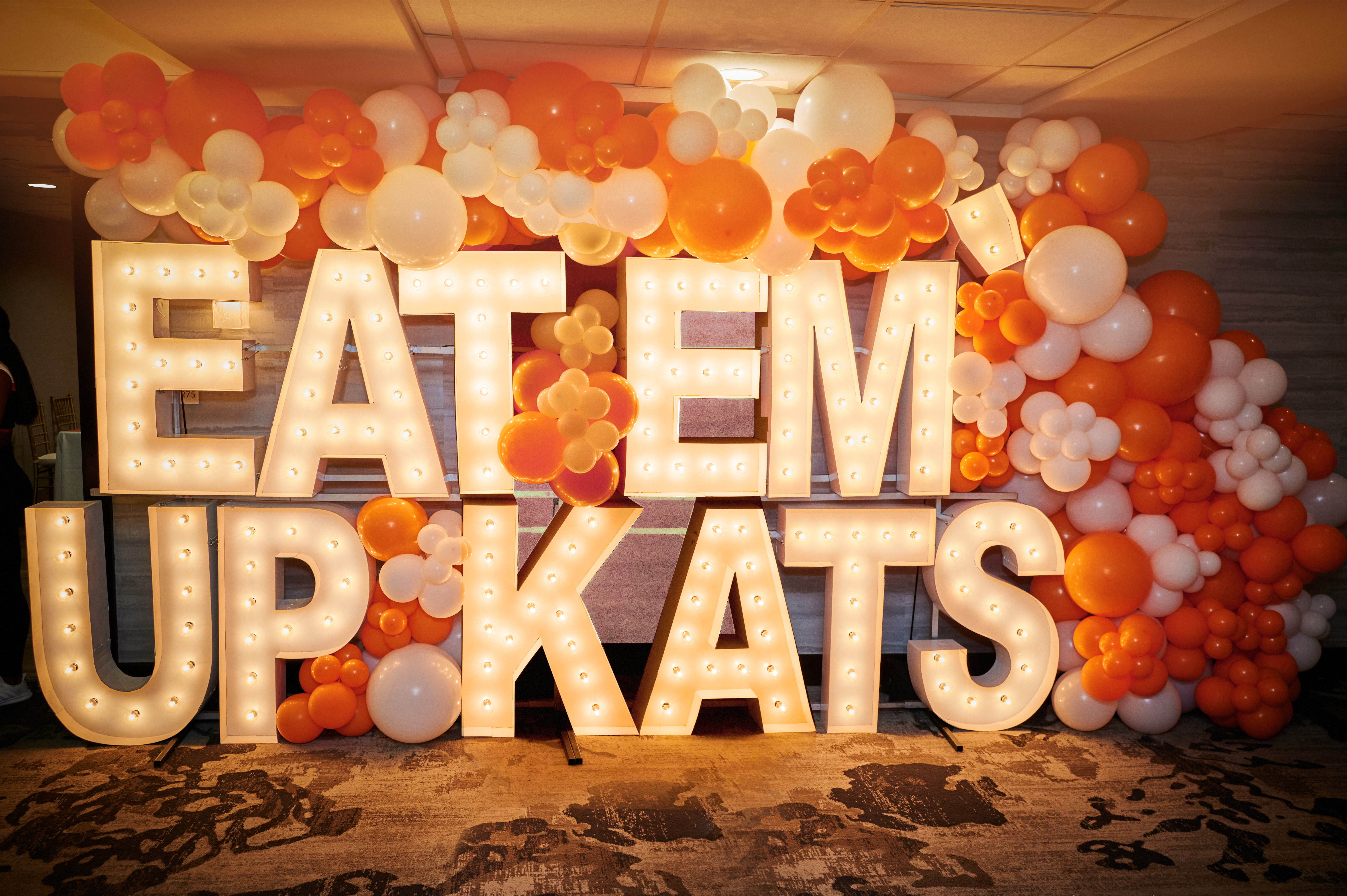 scoreboards_sneakers_EAT-EM-UP-KATS