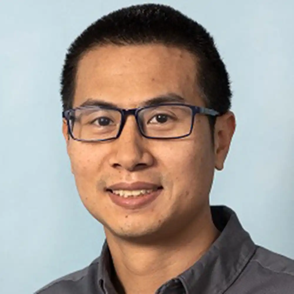 Van Vung Pham's Photo