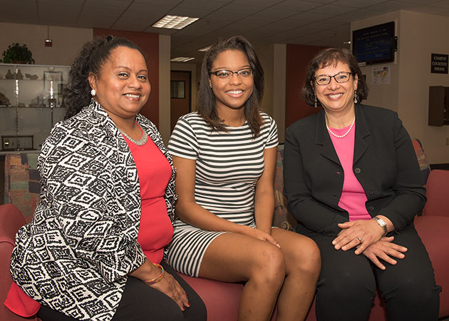 Nyasha Alexander with Sonia Nazario and Lourdes Pineda