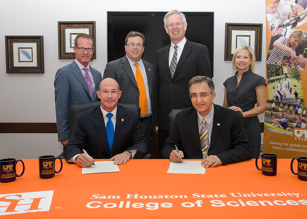 UT Tyler agreement signing