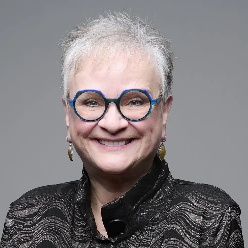 Alisa White headshot photo