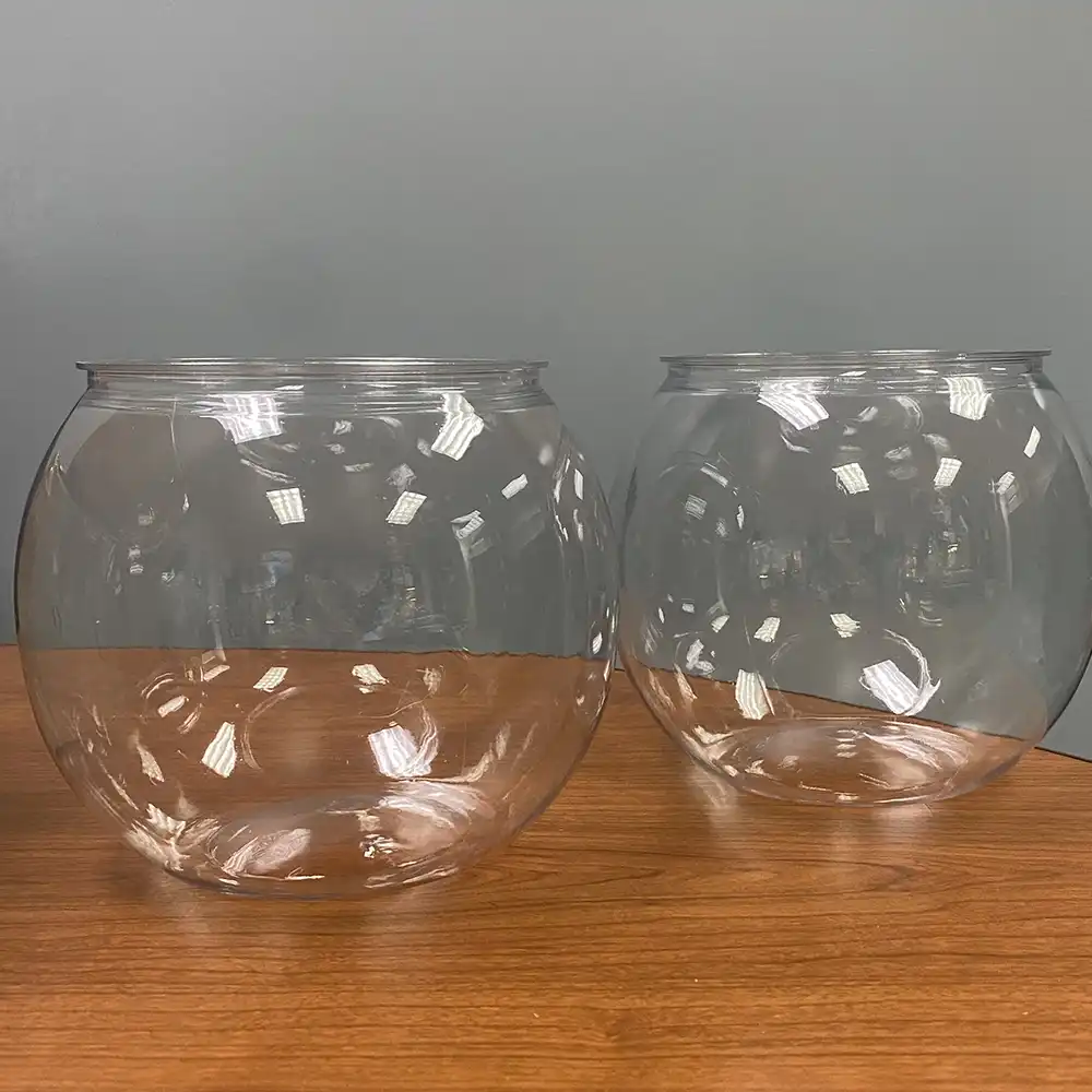 This is a photo of the two smaller fish bowls.