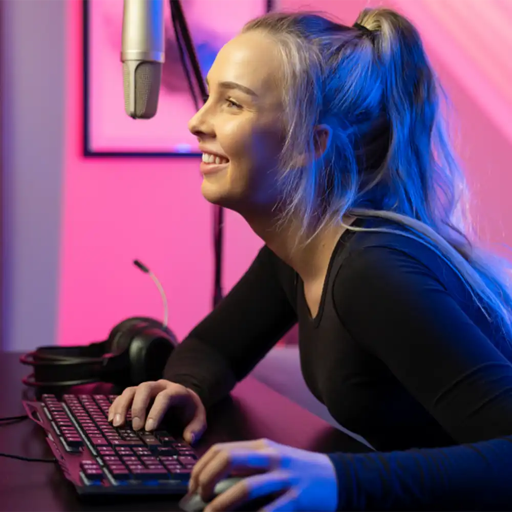 podcaster with microphone