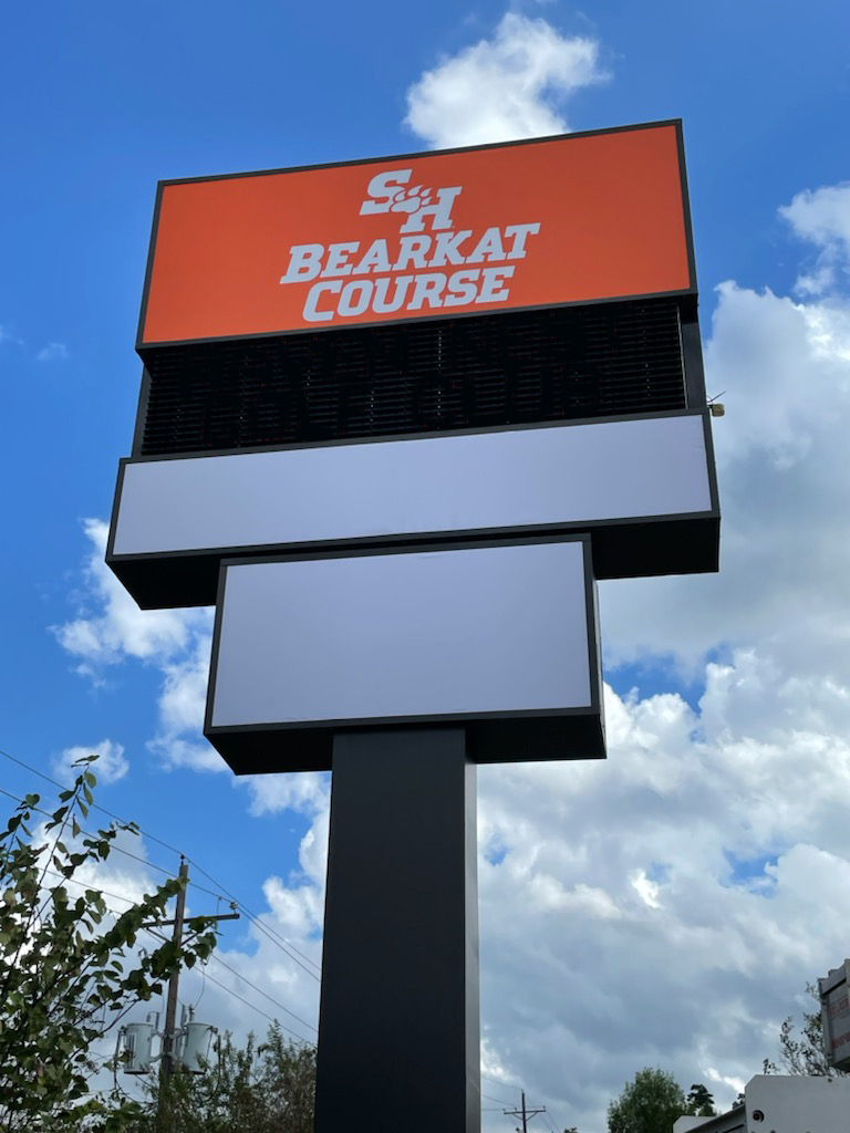 Bearkat Course Sign on I-45