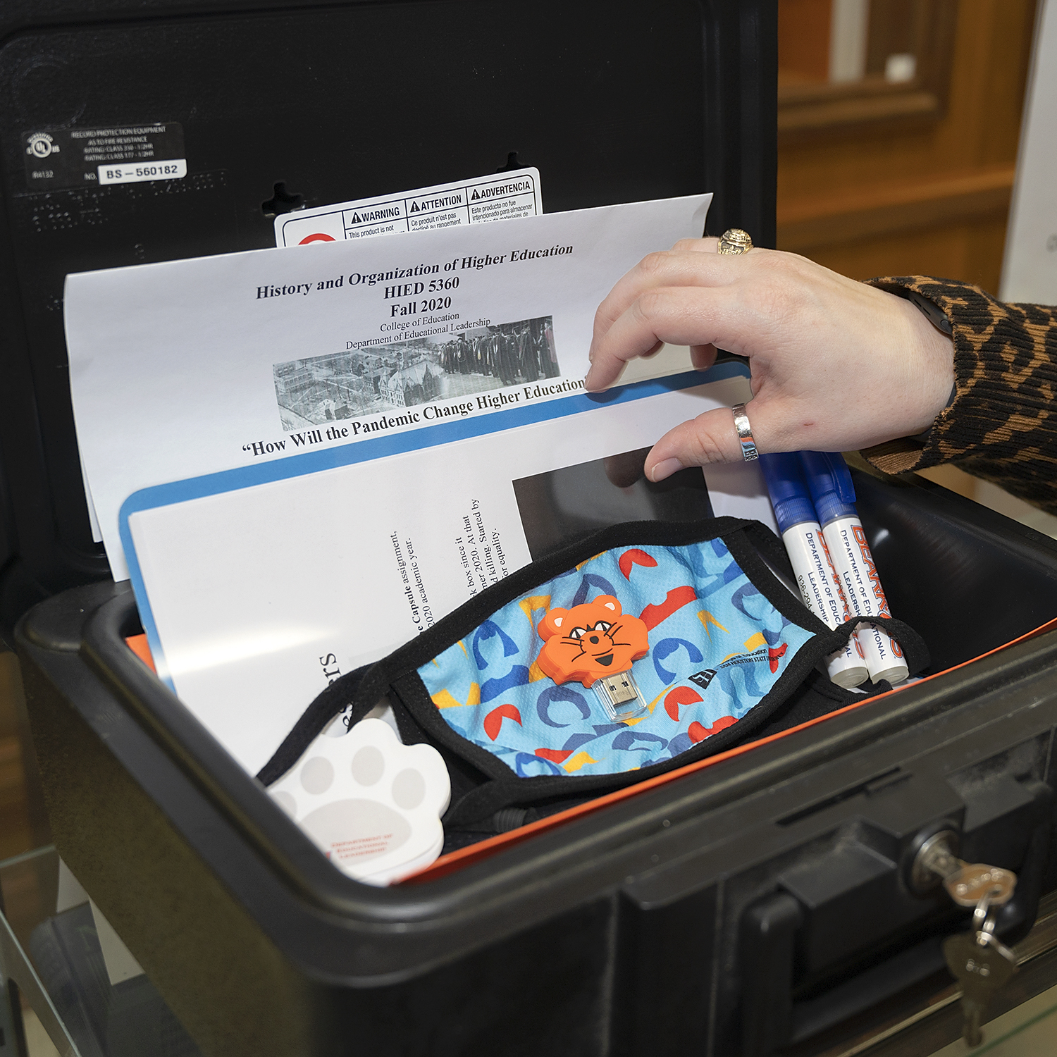 https://www.shsu.edu/today@sam/images2/2021/TimeCapsule.jpg