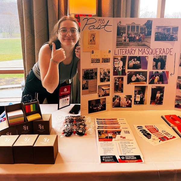Graduate Students Present at Sigma Tau Delta Convention